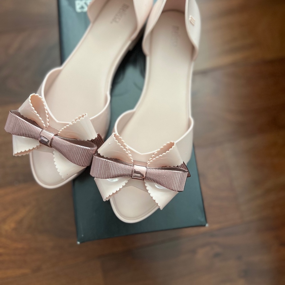 Melissa light pink women sandal size 8